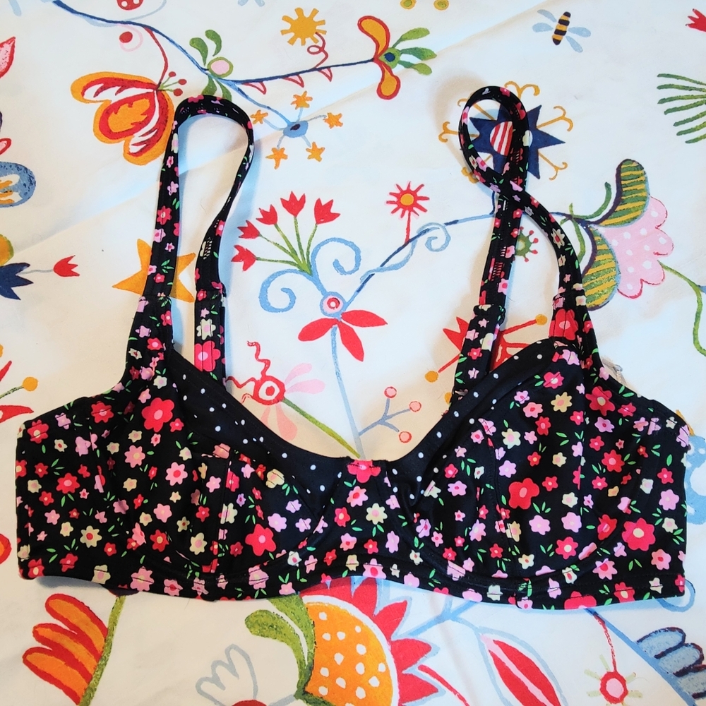 Midnight Grace swim top, 32d